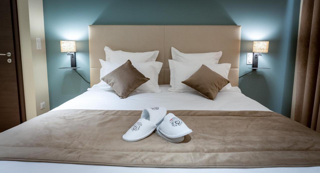 Apartment Serenity - De Prestige 4 Et 5 Etoiles - 2, 4 Et 6 Personnes- Centre Historique *